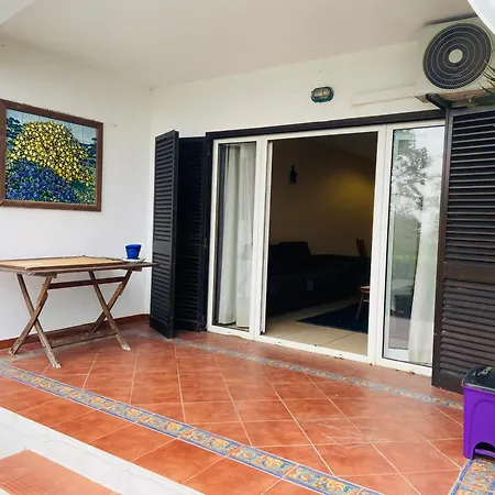 公寓 With Pool 300 Meters From The